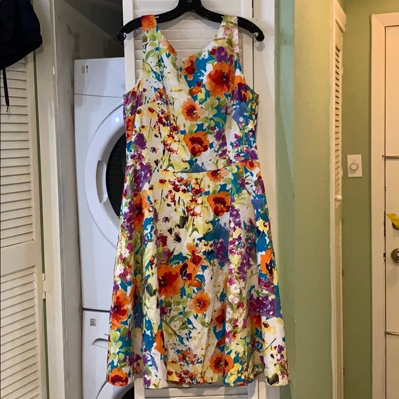 Evan Picone Dresses & Skirts - Evan Picone Floral Dress Sz 16